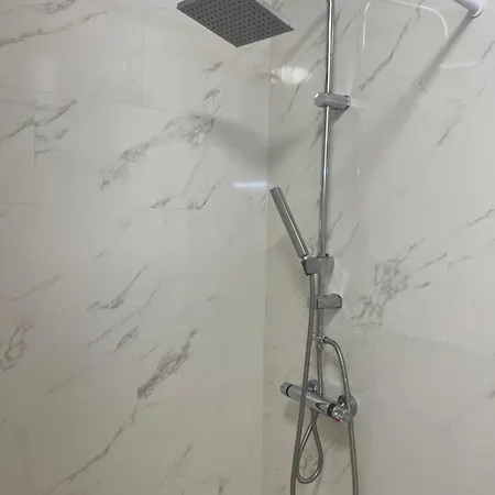 Compact In Beautiful 4bedroom Penthouse 住宿加早餐酒店 3*