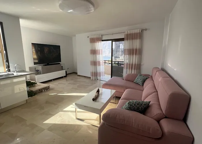 Couette-café Compact In Beautiful 4bedroom Penthouse Puerto de Santiago (Tenerife)