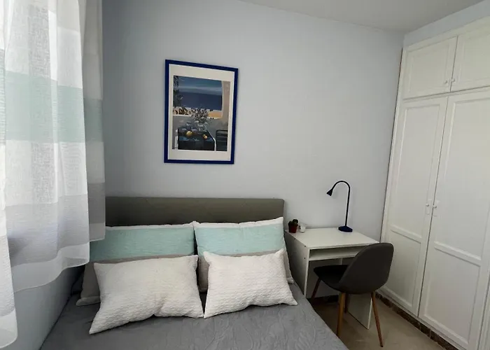 Bed & Breakfast Compact In Beautiful 4bedroom Penthouse 3*